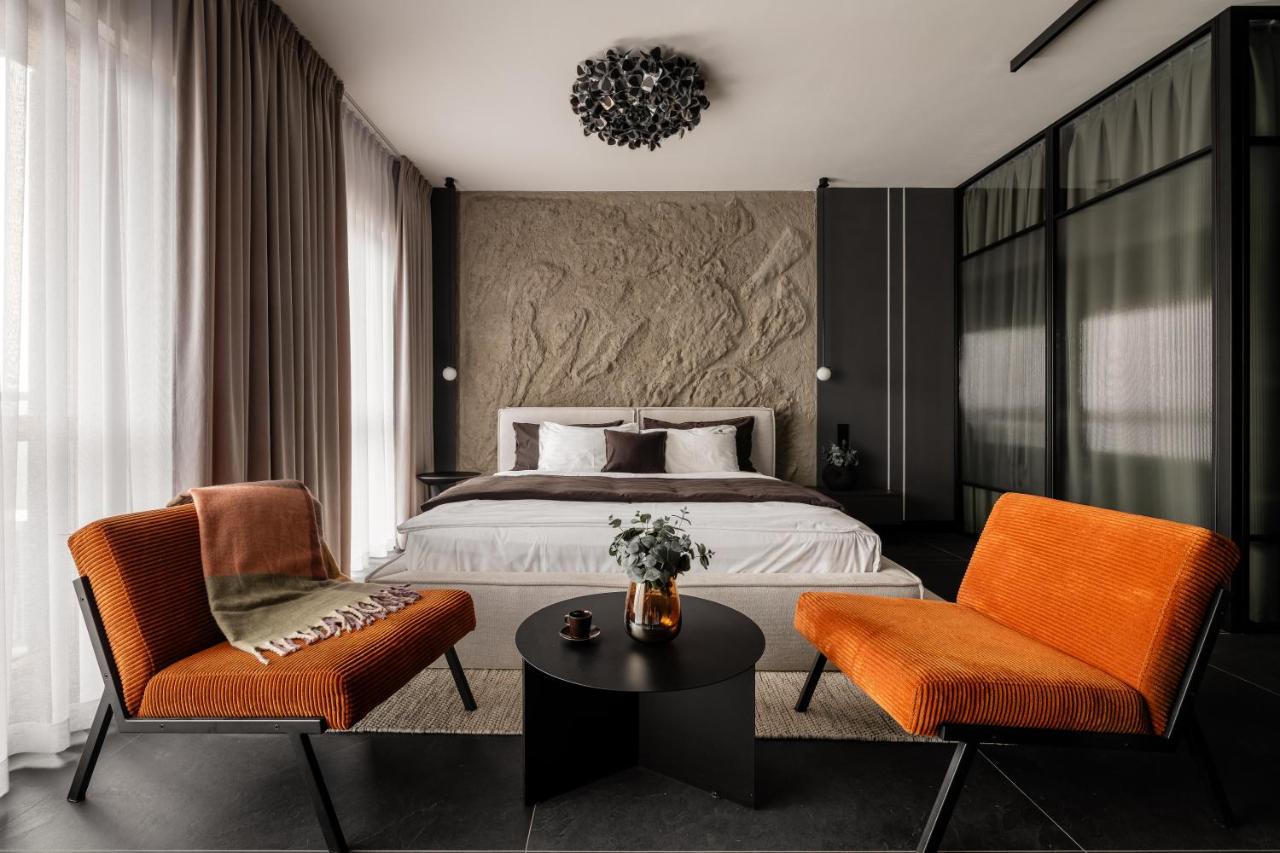 Studio Apartment with Balcony