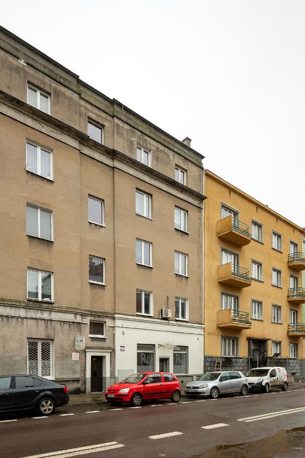 1 Maja Designer Apartment by City Host - B&B Łódź