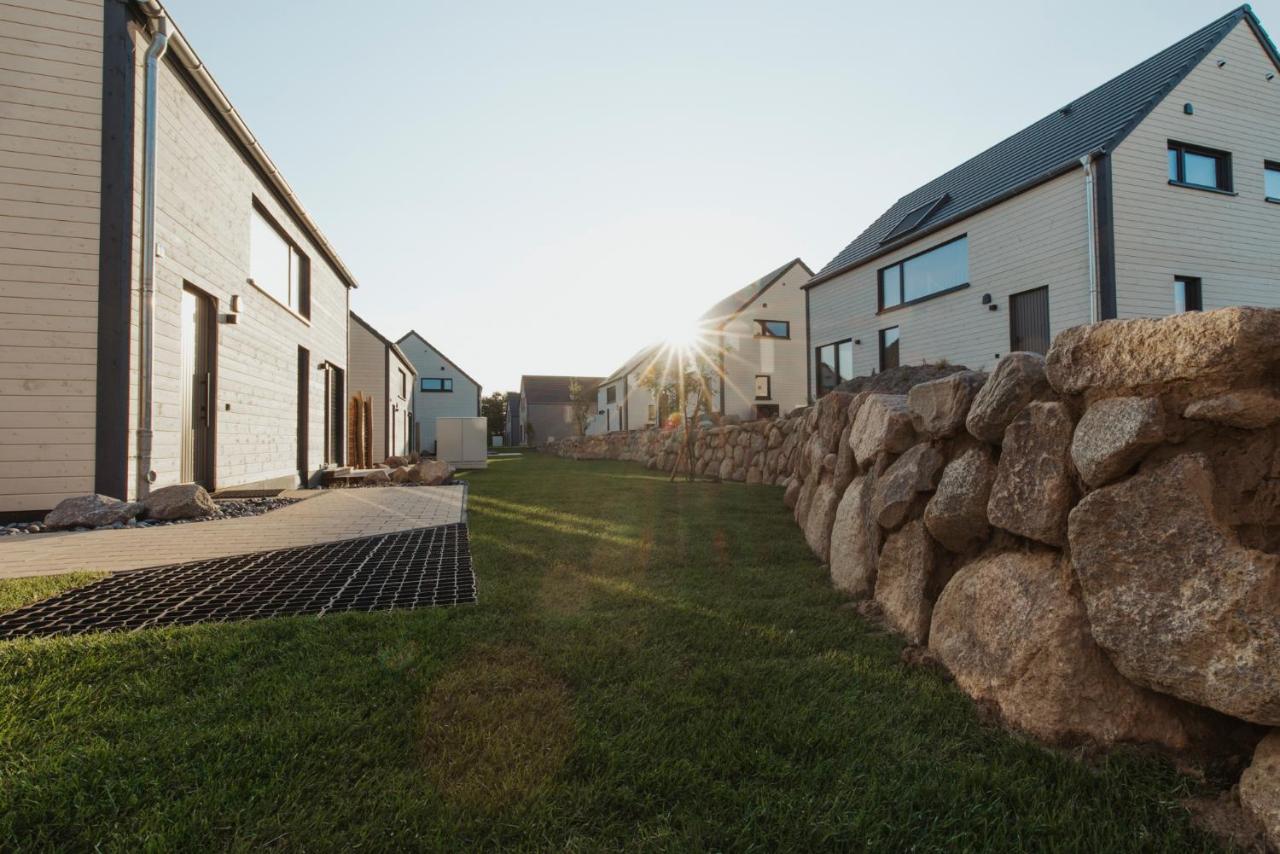 "Rügen Resort Sagard" großzügige, gemütliche Doppelhaushälfte "Alma" mit Terrasse - Bed and Breakfast Sagard