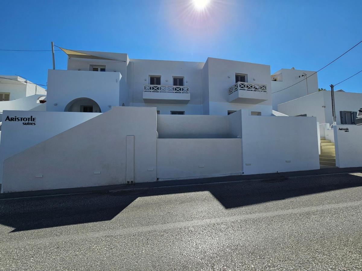 Aristotle Suites - Bed and Breakfast Adámas