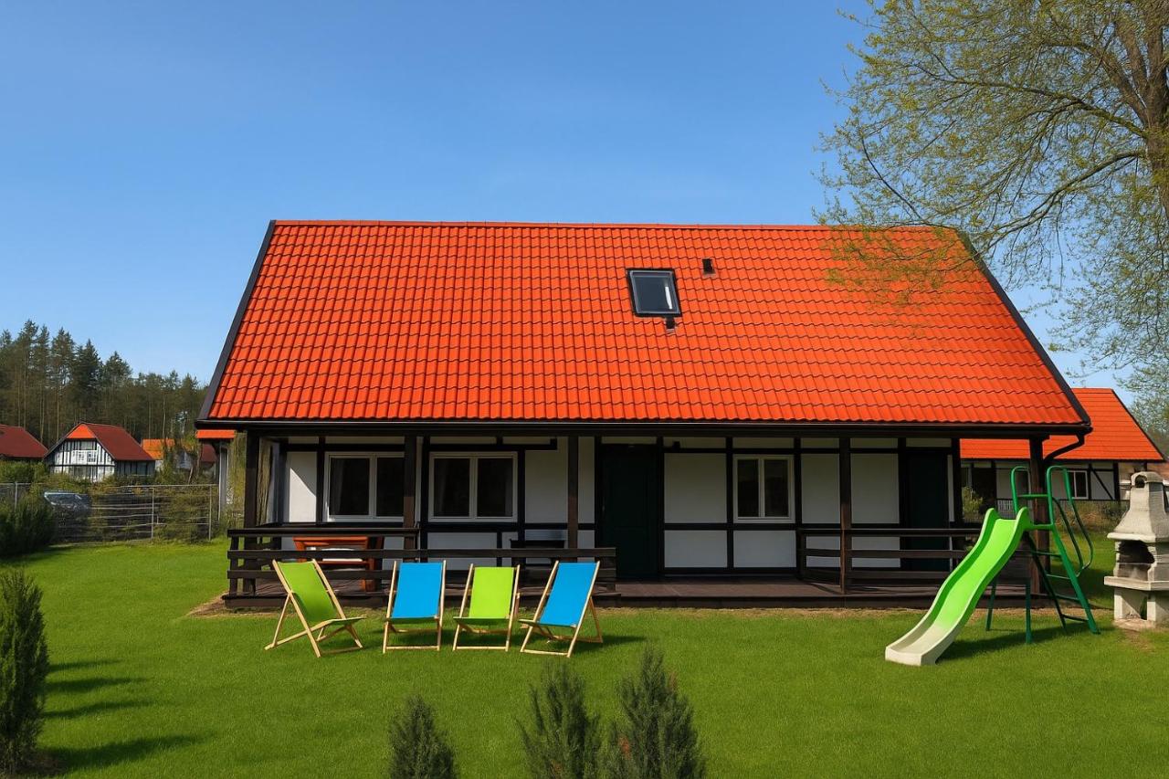 Kaszëbsko Nórcëk 8-10 osób 4 sypialnie jezioro las park linowy łowisko wędkarskie - B&B Załakowo