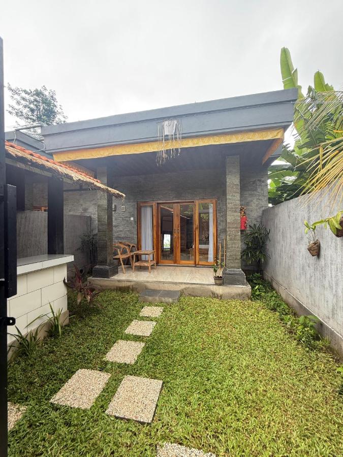 Willy Homestay - Bed and Breakfast Uluwatu