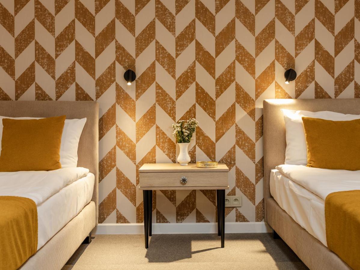 Standard Twin Room with Sofa