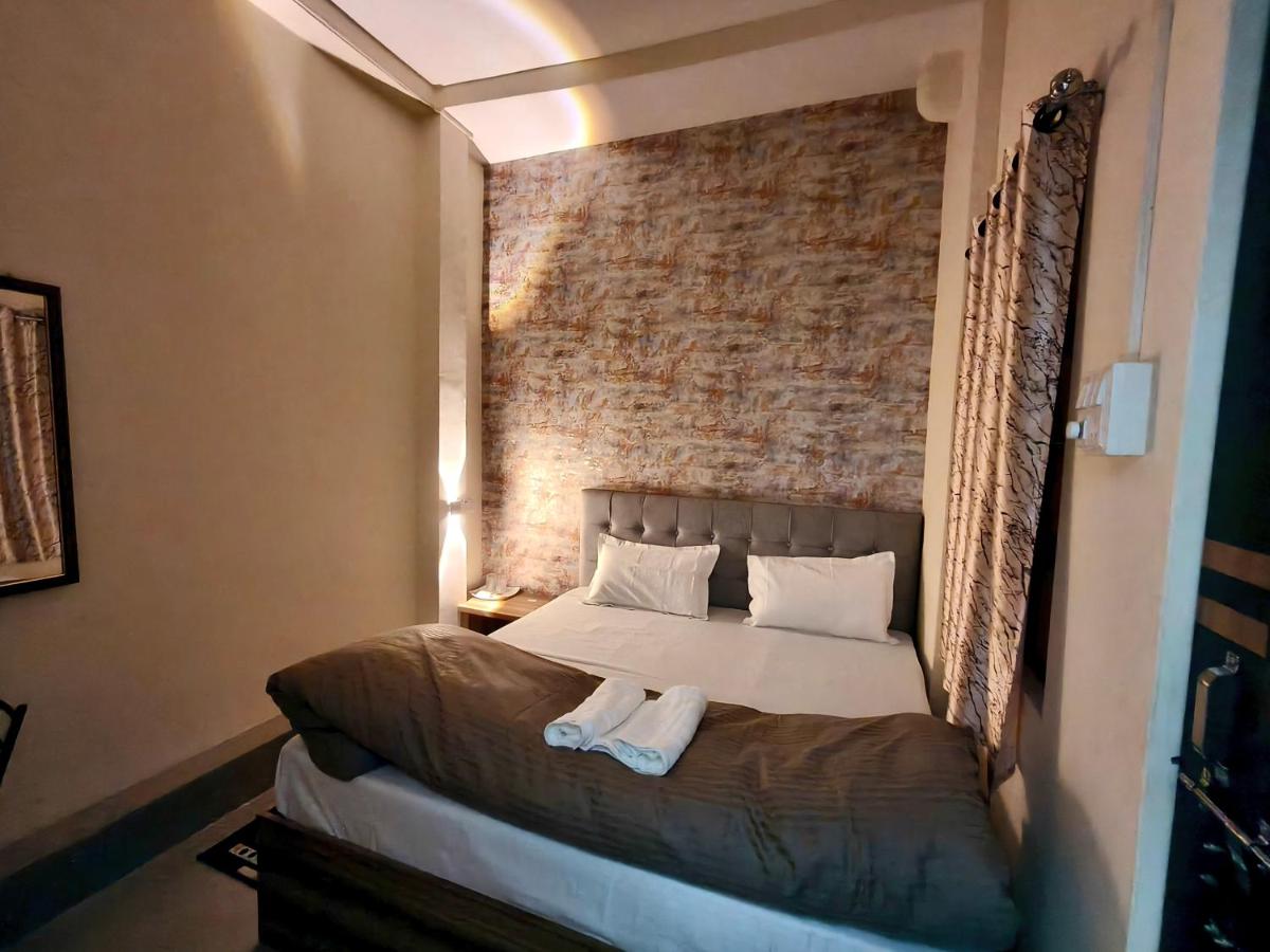 Shagun P Guest Hosue - B&B Varanasi