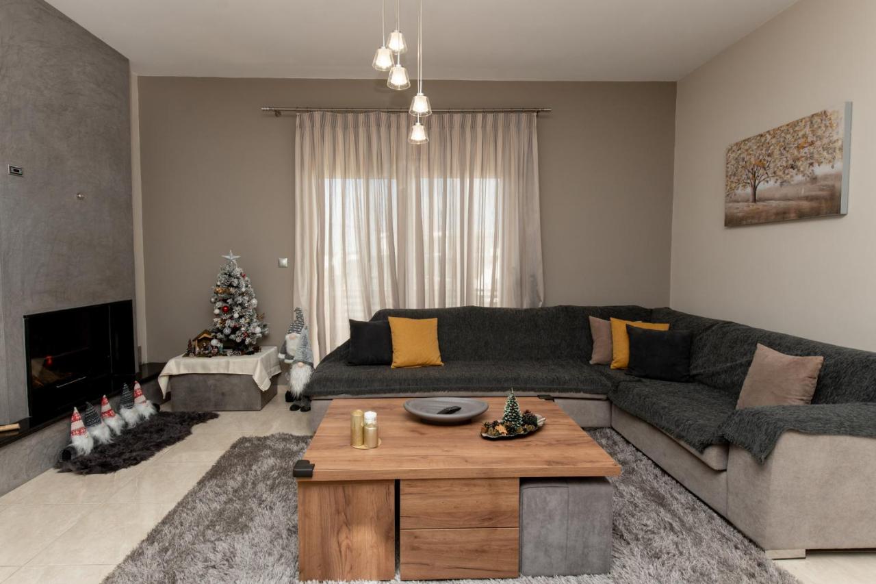 Mary Luxury House - B&B Embonas