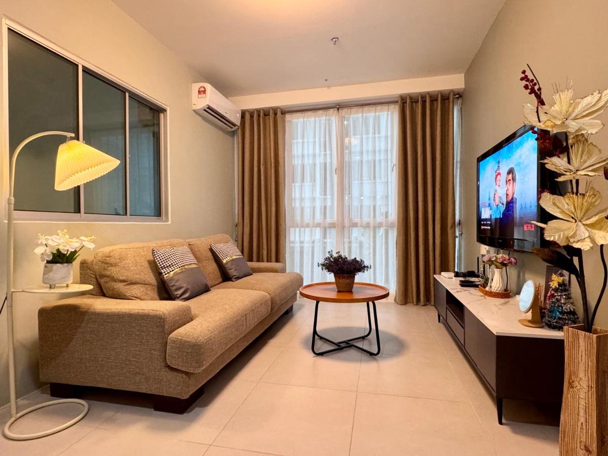 S6-03 Metrocity Square Condominium-3R2B-8 Pax - B&B Kuching