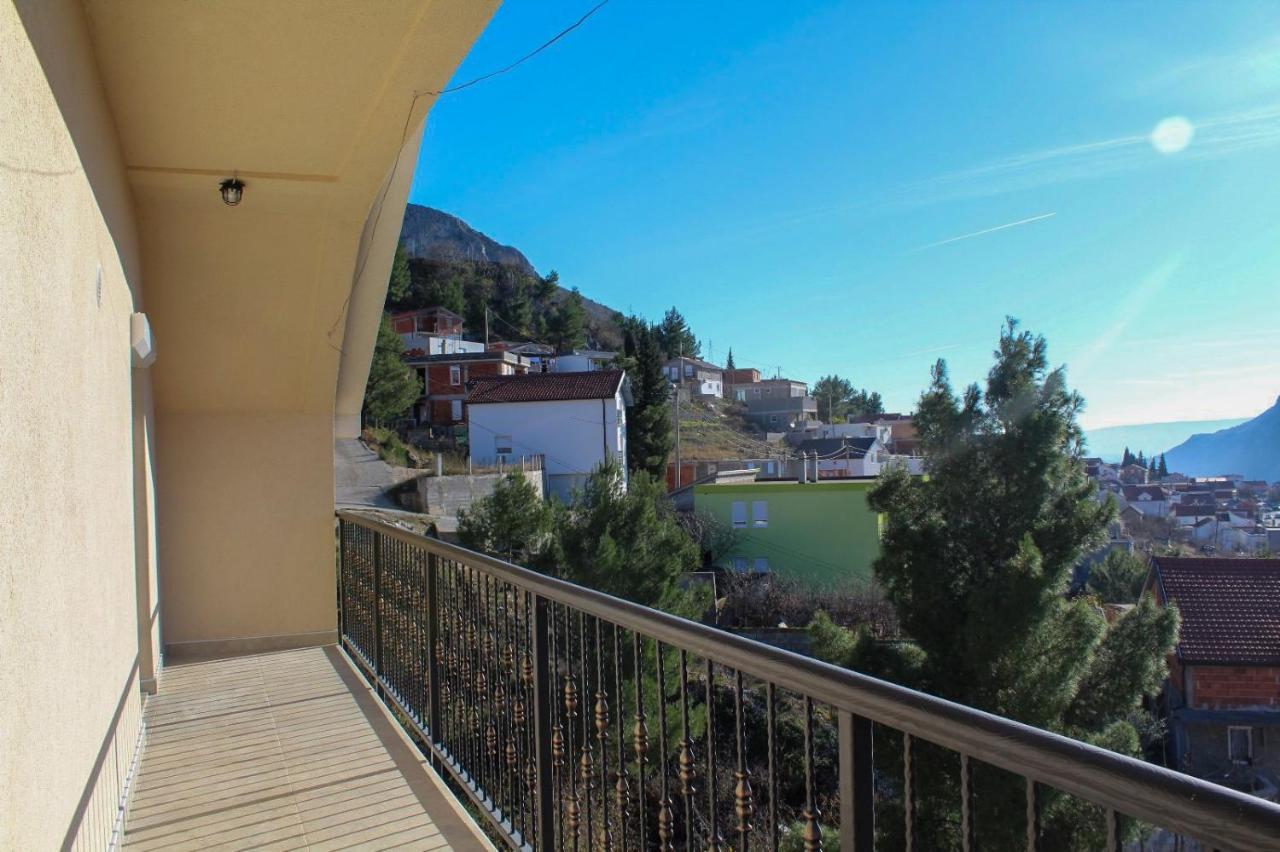 Horizont 3-Bedroom Apartment with City View & Private Parking - B&B Mostar