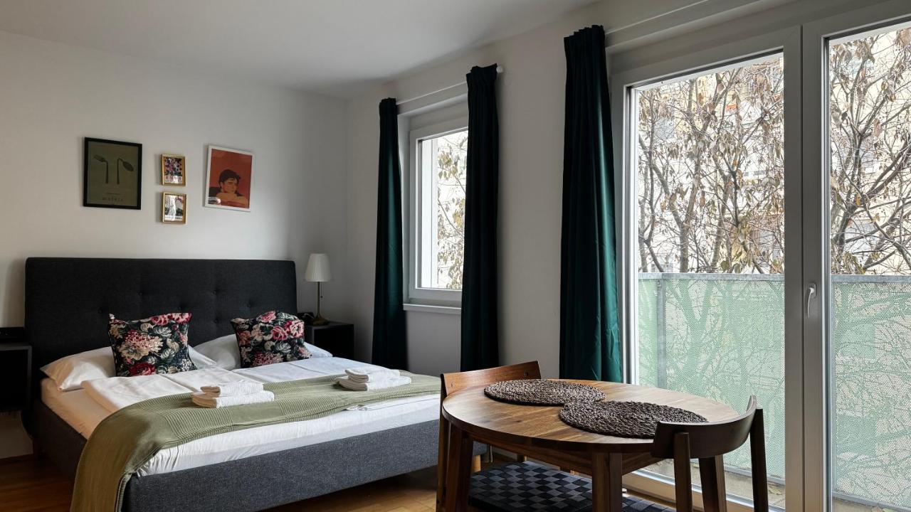 Moderne & ruhige Apartments in Wien - Bed and Breakfast Wenen