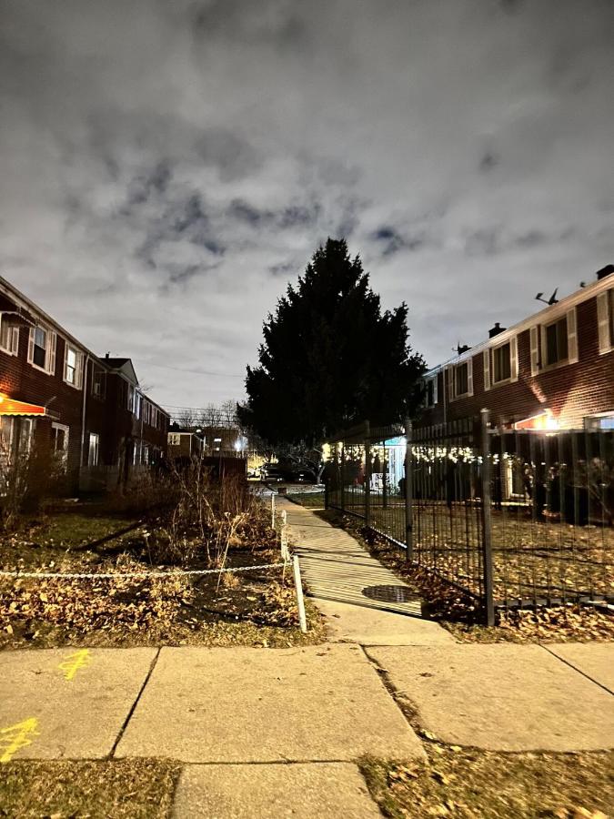 The JewelBox - Updated 3 Bed Townhouse - Bed and Breakfast Chicago