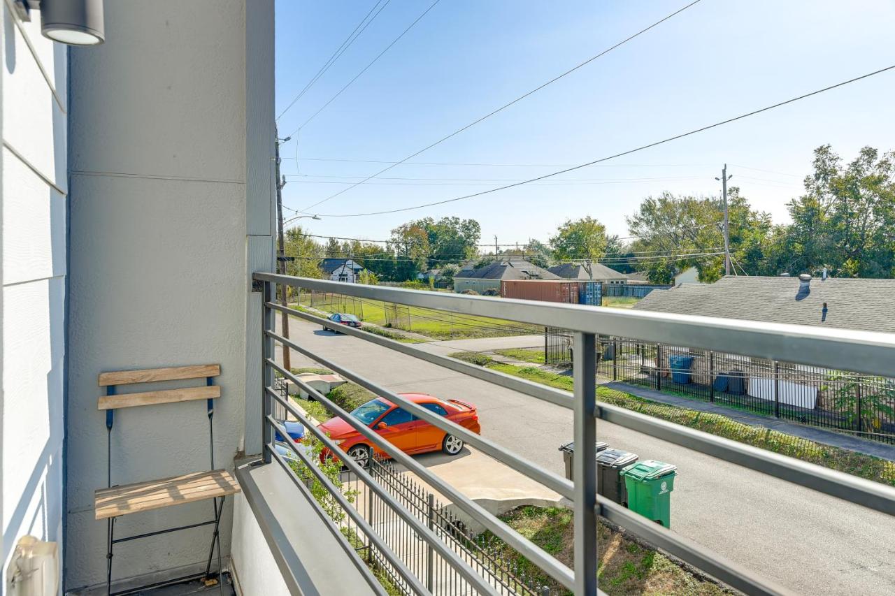 4 Mi to NRG Stadium: Family Getaway w/ Balcony! - Ferienwohnung Houston