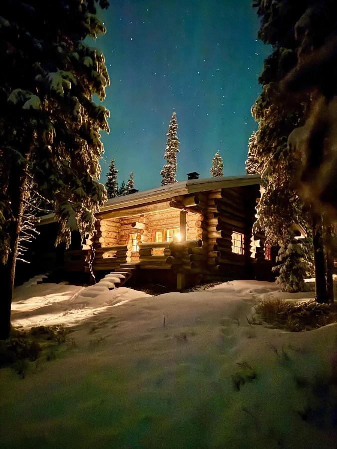 AURORA LAKE RUKA, sauna, lakeside - Lapland Villas - B&B Ruka