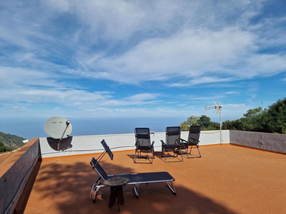 Apartament on the edge of the Teide National Park - Chambres d’hôtes Los Realejos