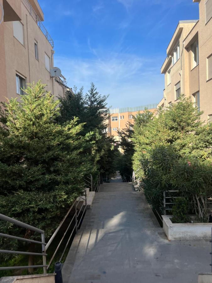 Lake View Apartment Tirana - Ferienwohnung Tirana