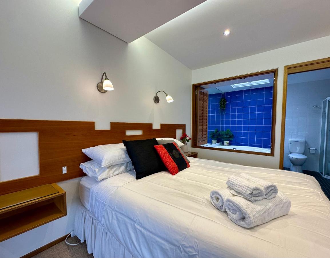 BlueWater Penthouse Guesthouse - B&B Newport