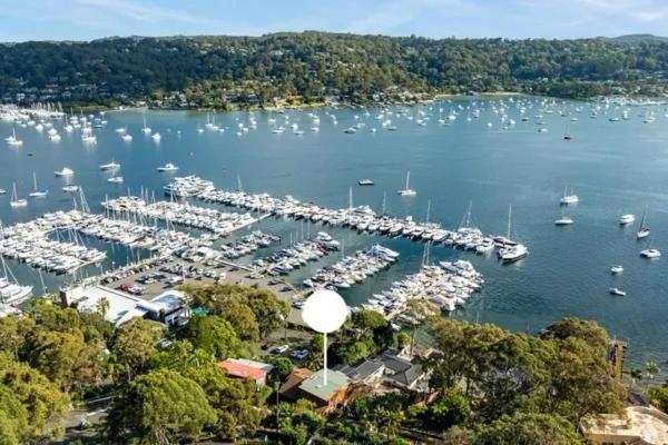 BlueWater Penthouse Guesthouse - B&B Newport