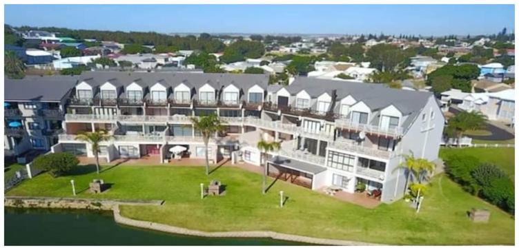 Hartenbos, Villa Riviera- Lagoon Facing - B&B Mossel Bay