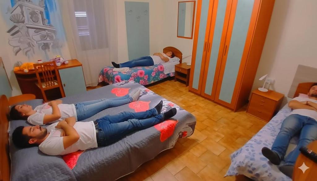 Camera Quadrupla Classic