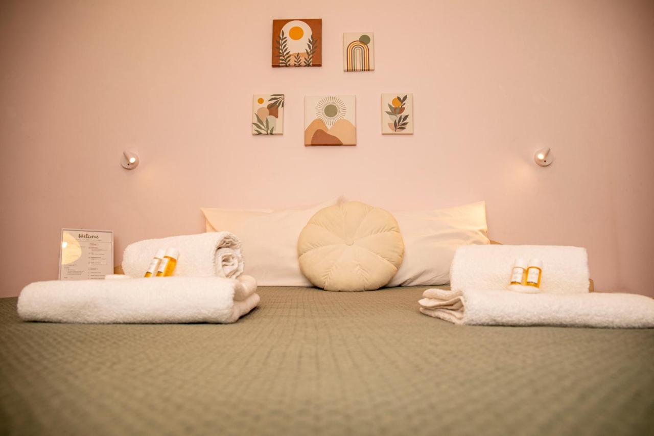 Casita Central - FREE Private Parking & Metro station - B&B Sofia