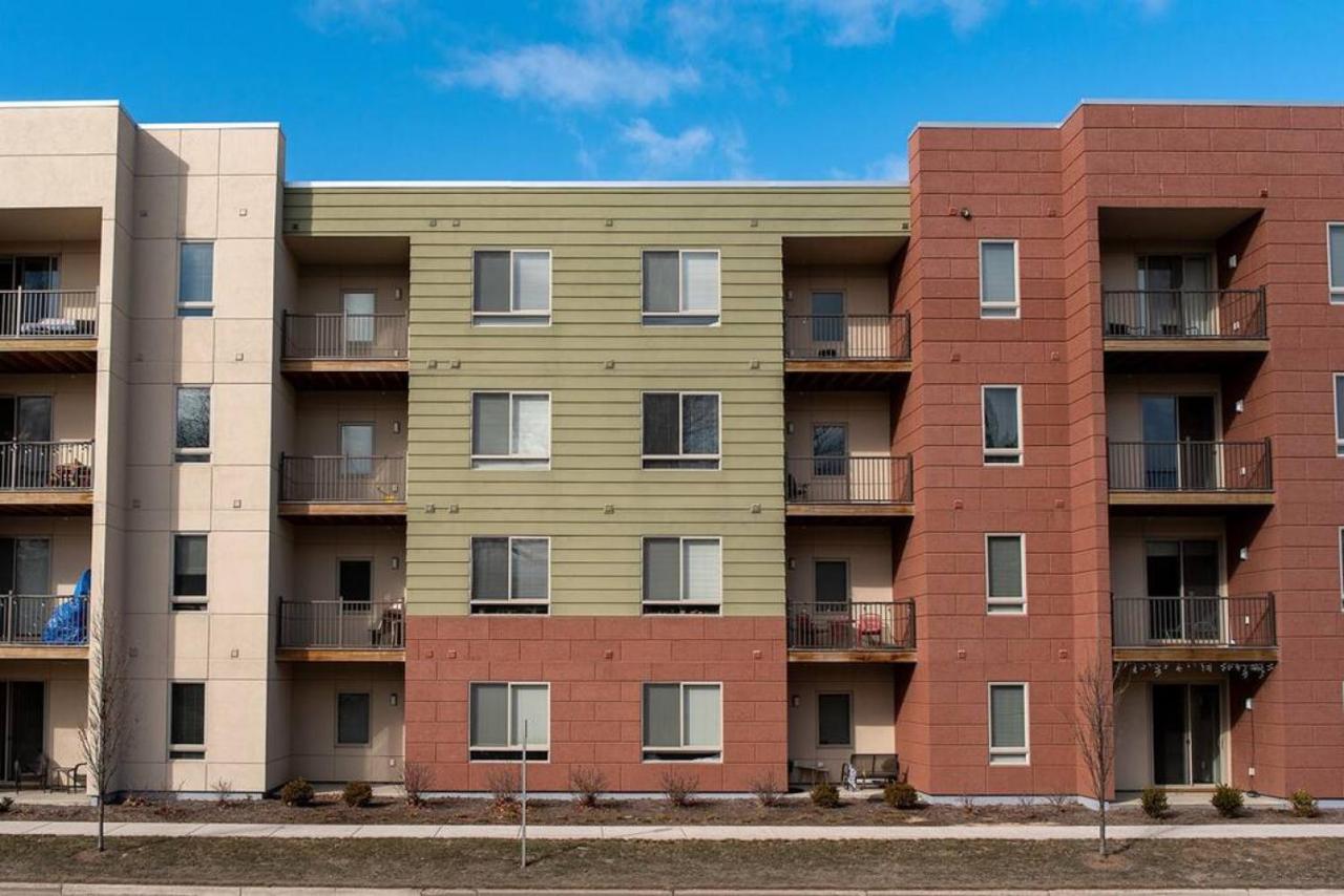 NEW HAPPY TRAIL 2BR CONDO CLOSE TO DOWNTOWN - B&B Traverse City