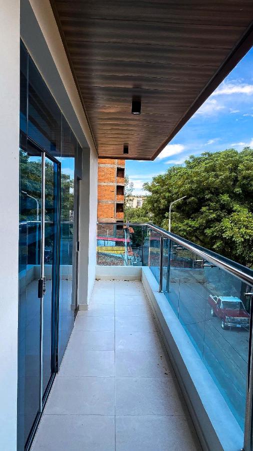 Alojamiento de Alta Gama con Ascensor y Diseño Moderno - B&B Tarija