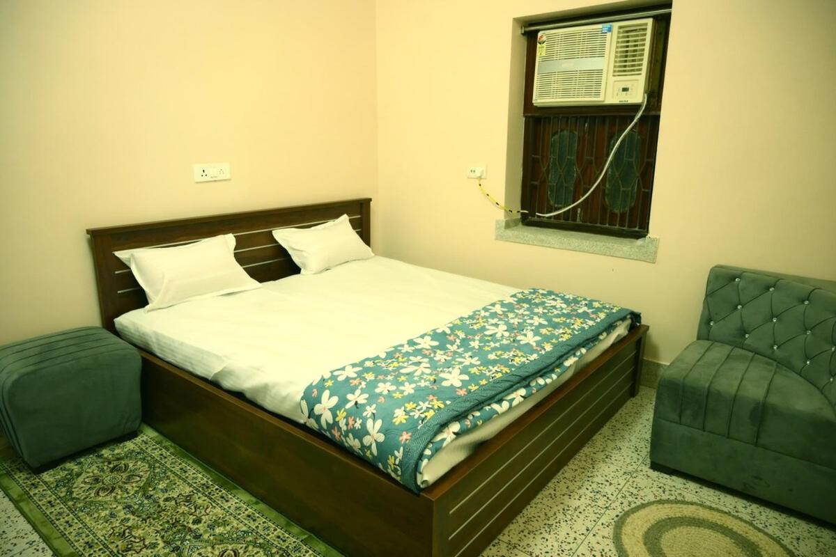 Archana Home Stay - 10 min from Baidhyanath Temple - B&B Deoghar