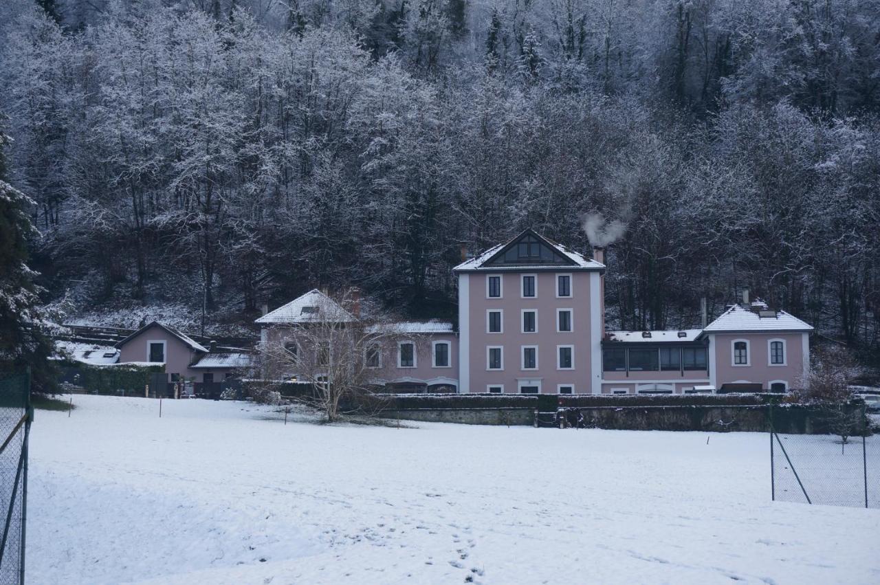 Studio à 2 pas des thermes - Bed and Breakfast Saint-Martin-d'Uriage