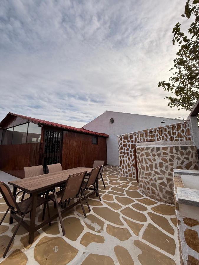 Alexander's Heavenly Home - B&B Agios Vlasios