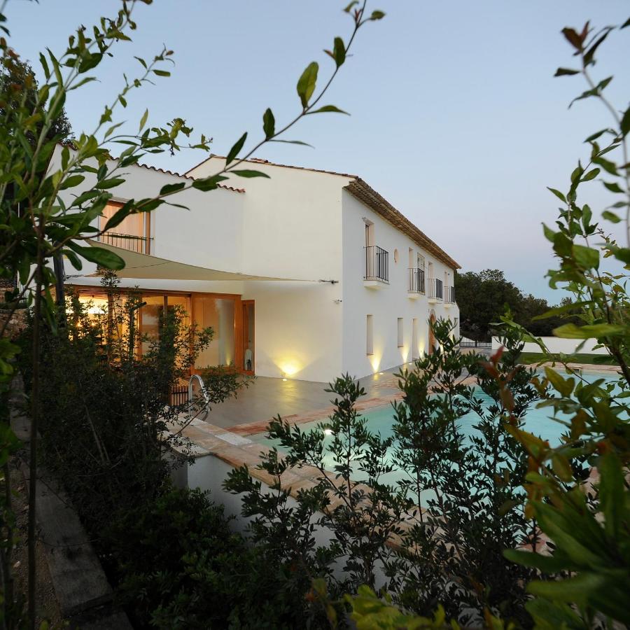 Villa Masia Capdet - B&B San Pedro de Ribas