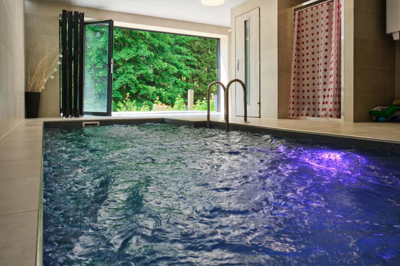 Horská CHATA U ŠPIČÁKU - B&B Josefův Důl