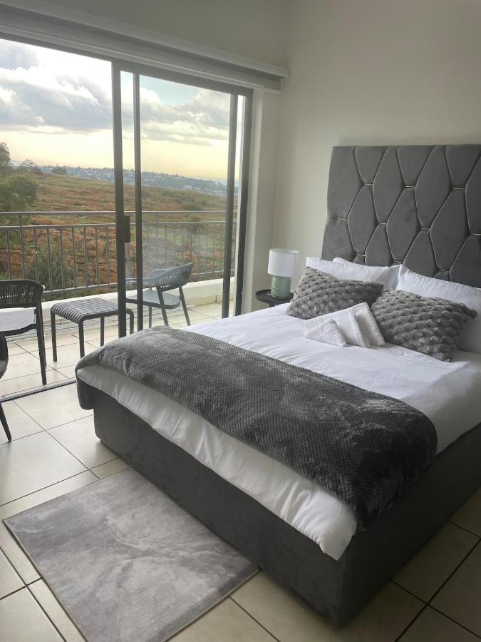 Stylish ONE-Bedroom in a Modern Residential complex - Ferienwohnung Johannesburg