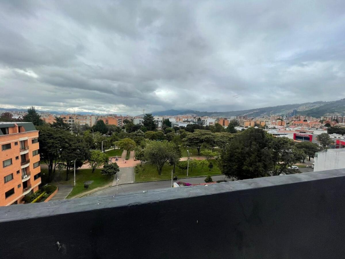 Acogedor y funcional aparta estudio en el nororiente de Bogotá - B&B Bogotá