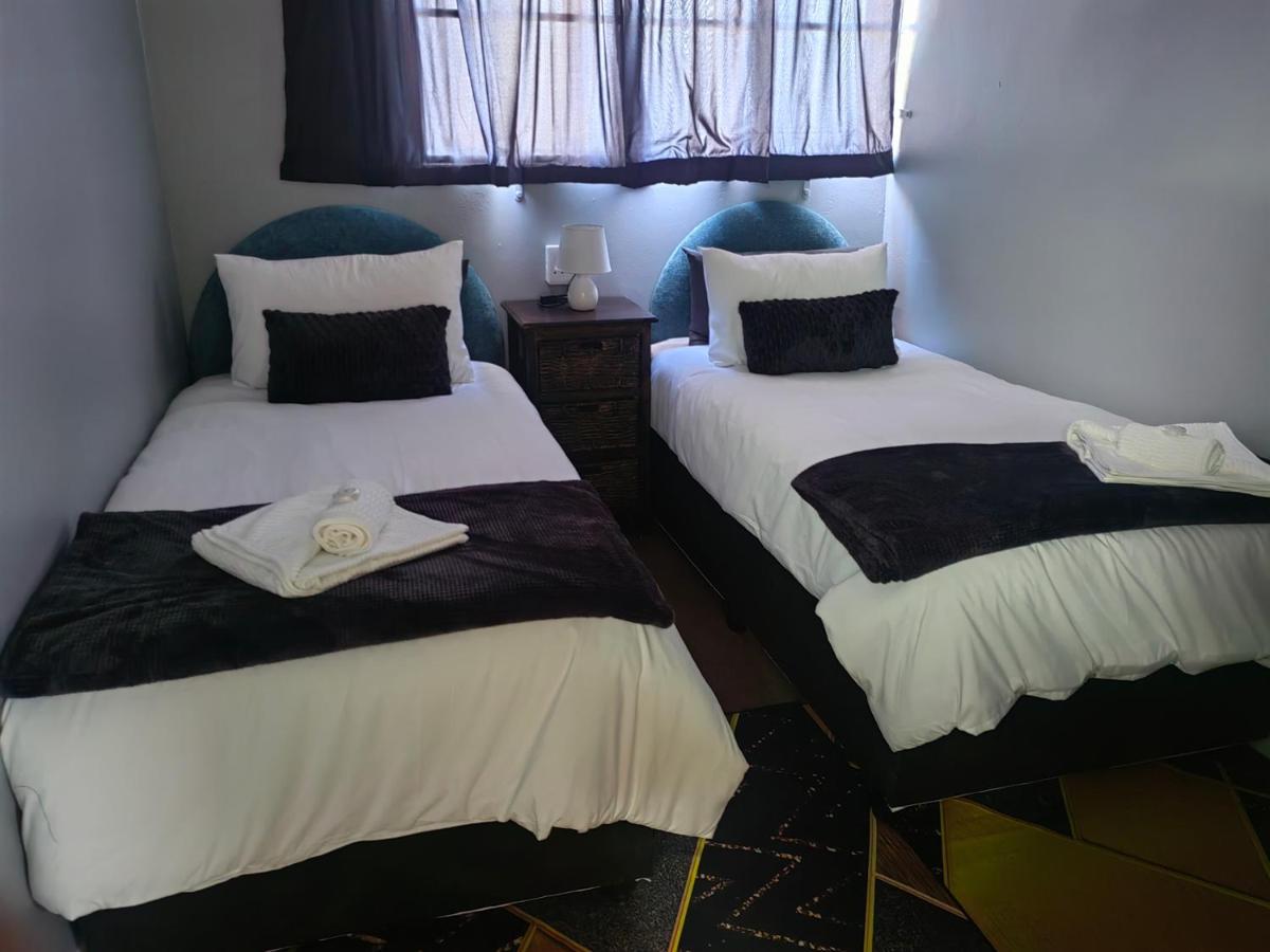 WegkruiperQ 2 - B&B Beaufort West