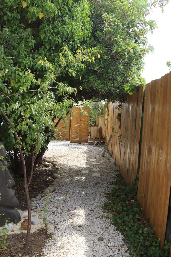 La Locomotiv7 - 400 m de la plage - Chambres d’hôtes Sausset-les-Pins