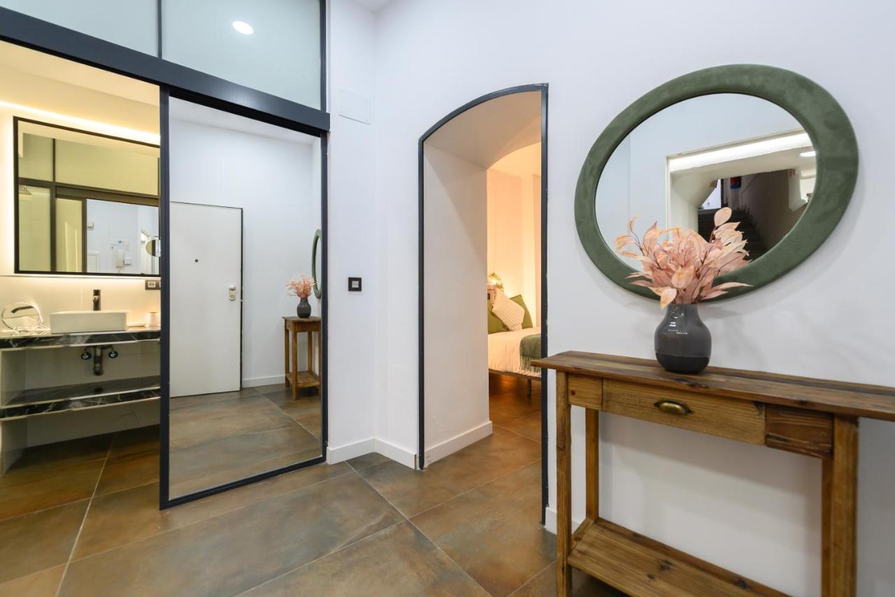 Elegante piso de dos dormitorios en el corazón de Malasaña, Madrid Temporal DFE11SI - B&B Madrid