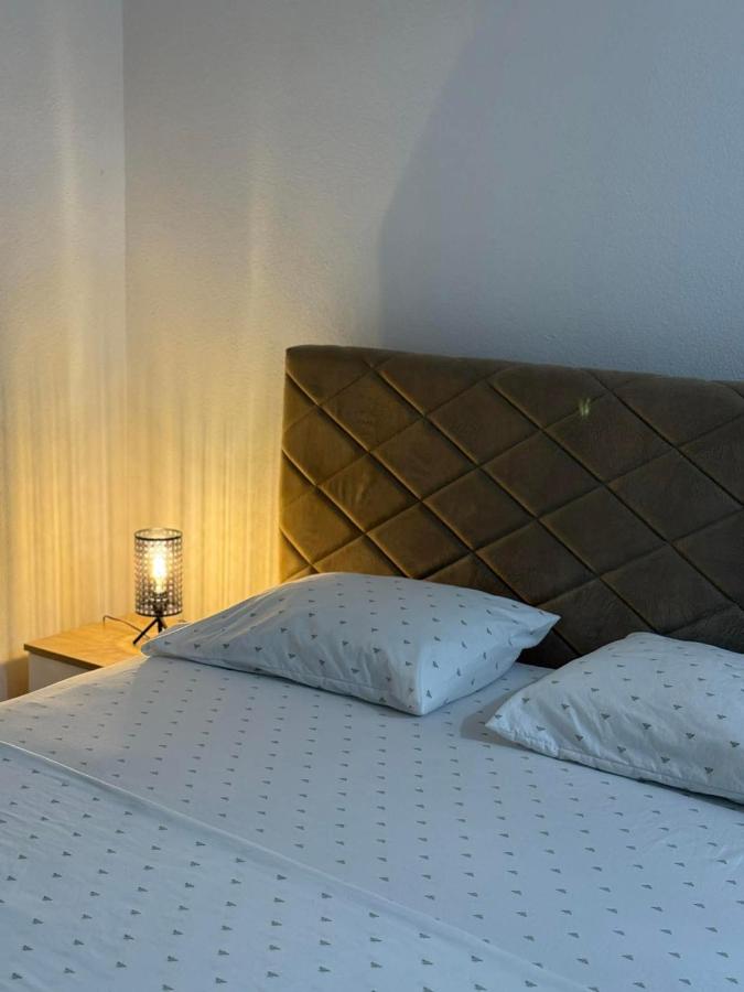 Studio met Kingsize Bed en Slaapbank 