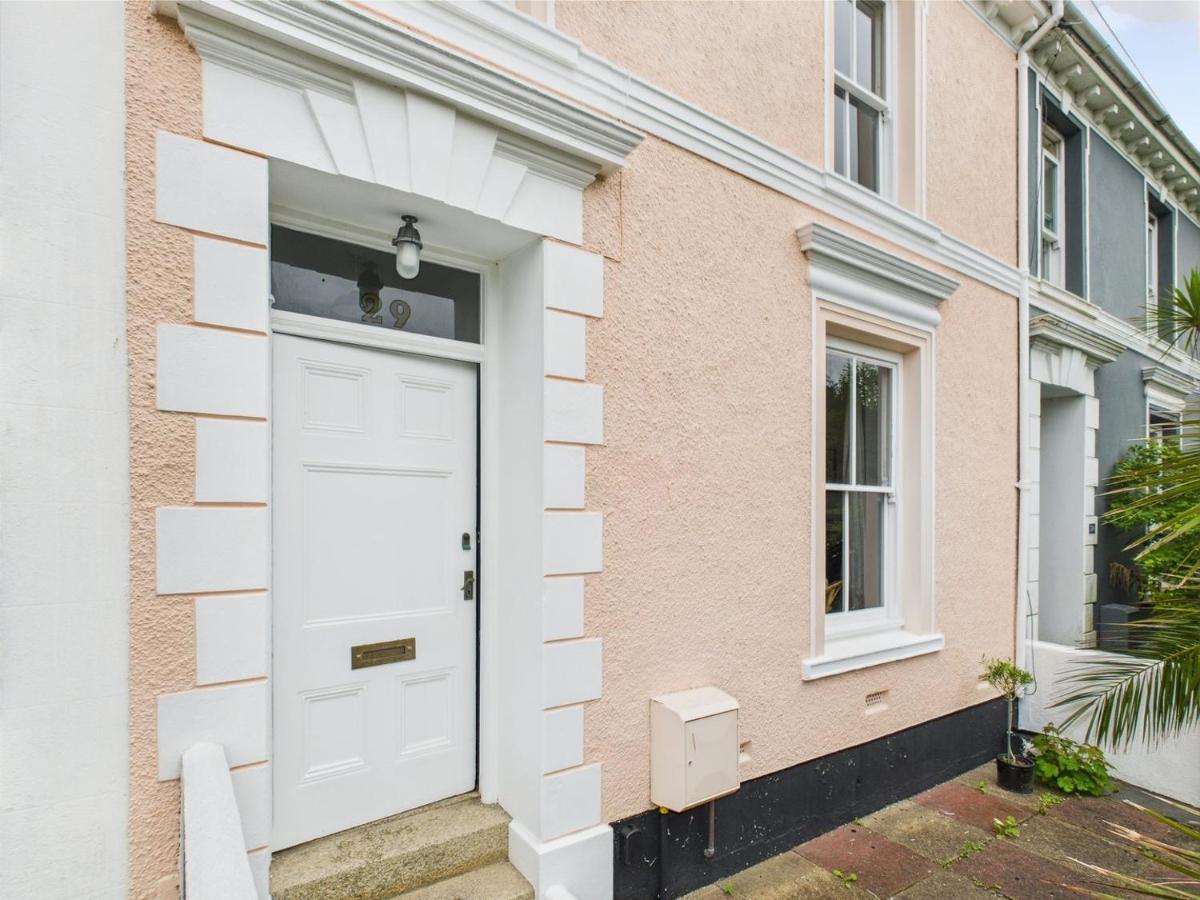 Falmouth Townhouse | Maritime Location | Parking - Bed and Breakfast Falmouth