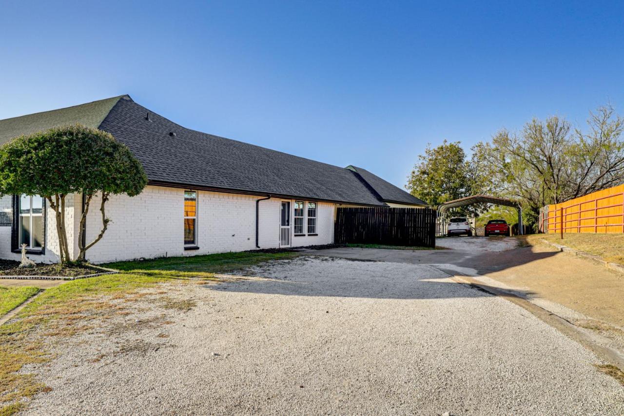 Granbury Studio - 10 Mins From Town and The Lake! - B&B Granbury