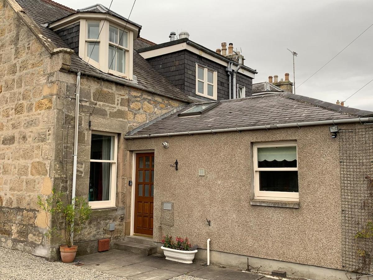 Glenerne 3 bedroom Cottage - B&B Elgin