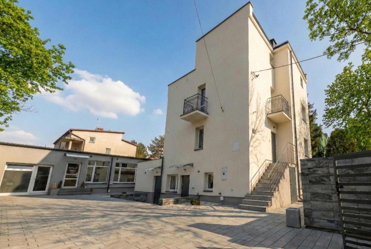 Villa Ursovia by VAYA STAYS - Bed and Breakfast Warschau