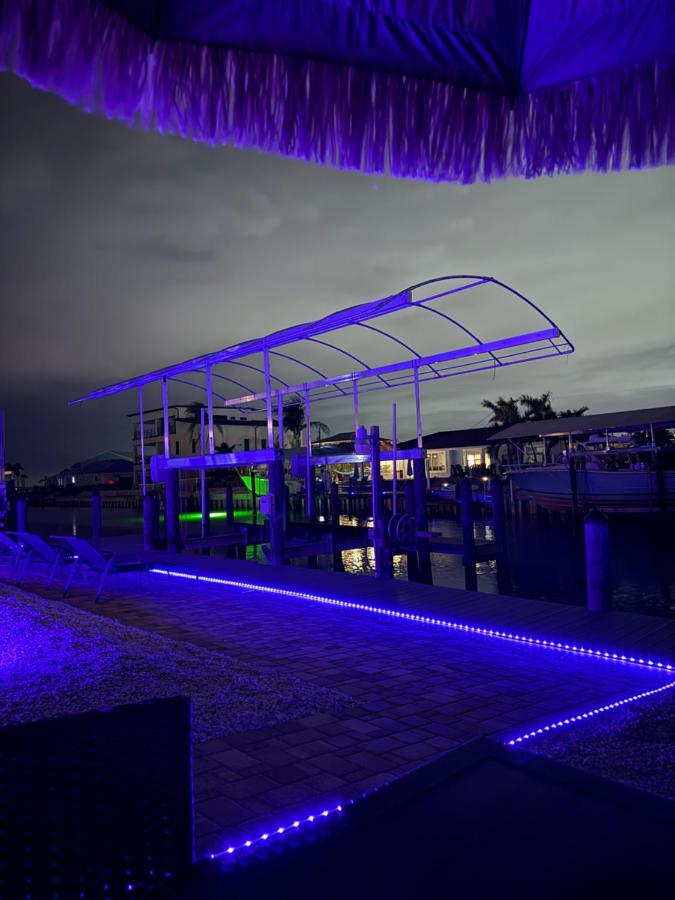 Oceanside 3BR with Private Pool & Boat Lift - B&B Bradenton