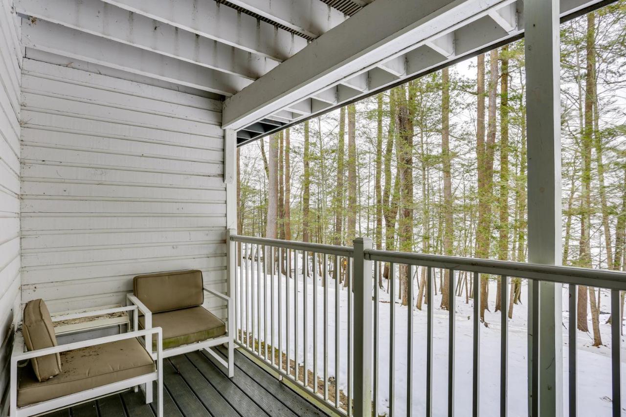 All-Season Lake Wallenpaupack Condo w/ Views - B&B Greentown