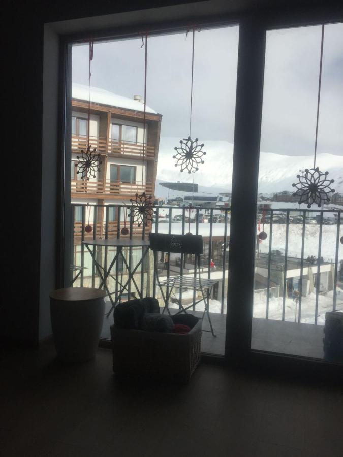 Rezi's Apartment Vista Gudauri - Ferienwohnung Gudauri