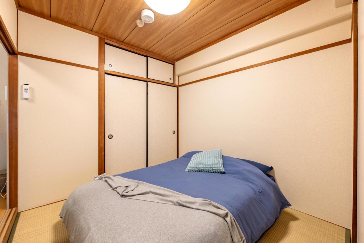 A sightseeing spot 2 minutes on foot to the nearest station, 12 minutes by train to Nagoya Port Aquarium, and 25 minutes by train to Nagoya Station - Ferienwohnung Nagoya