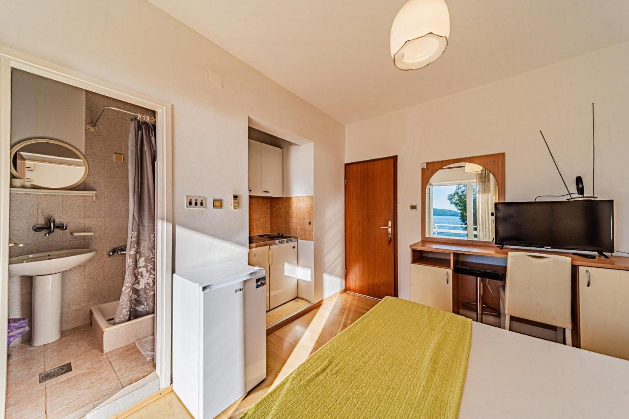Studio mit Terrasse und Meerblick 