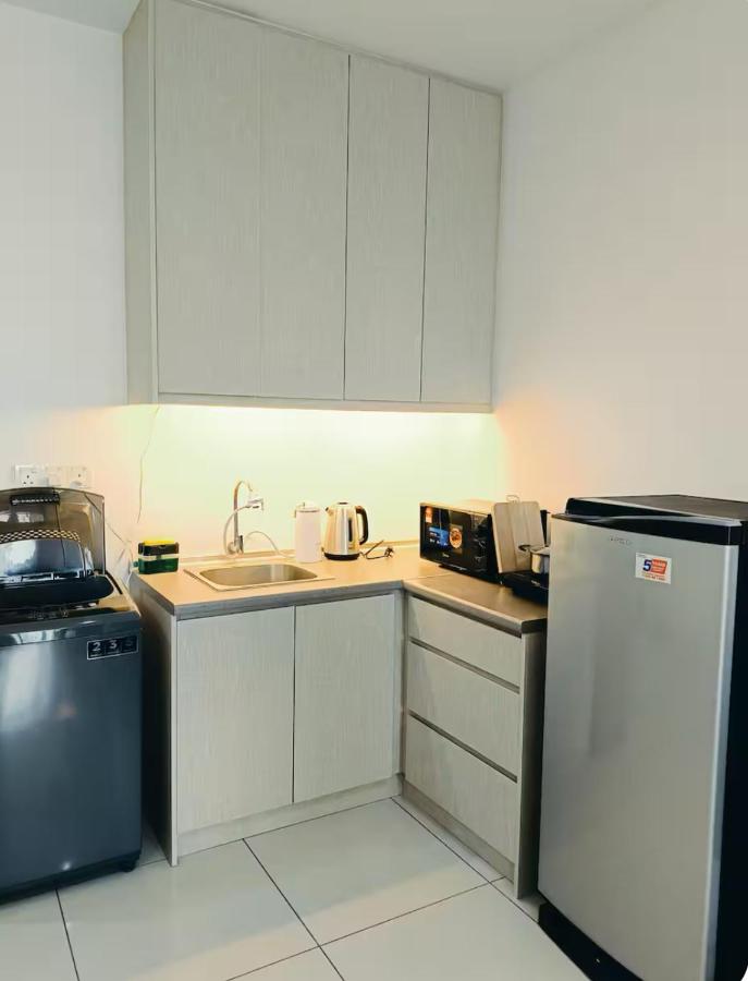Atria Mall-Washer, Netflix, Lv16,City View - B&B Petaling Jaya