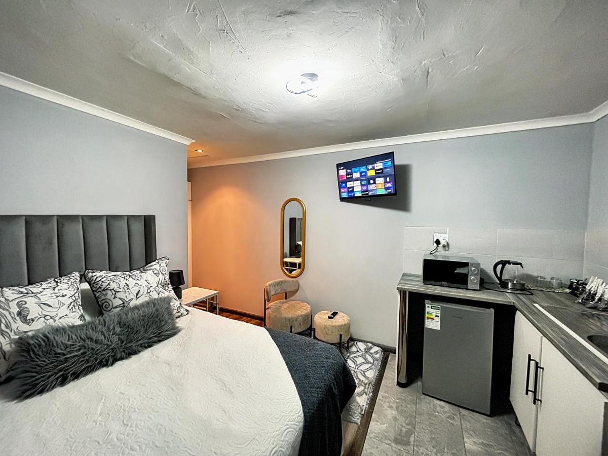 Awezi Overnight - B&B Coldstream