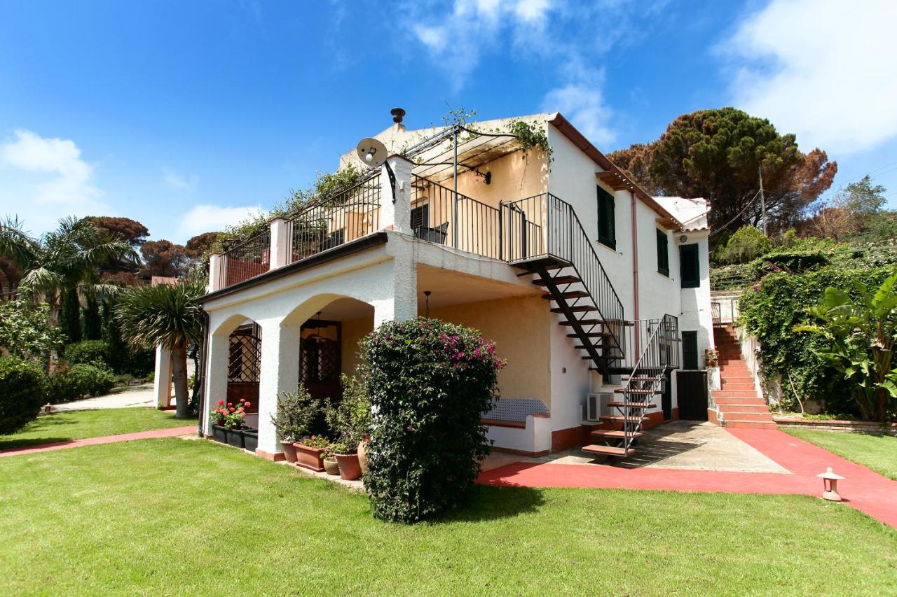 Villa Eleanto - Ferienwohnung