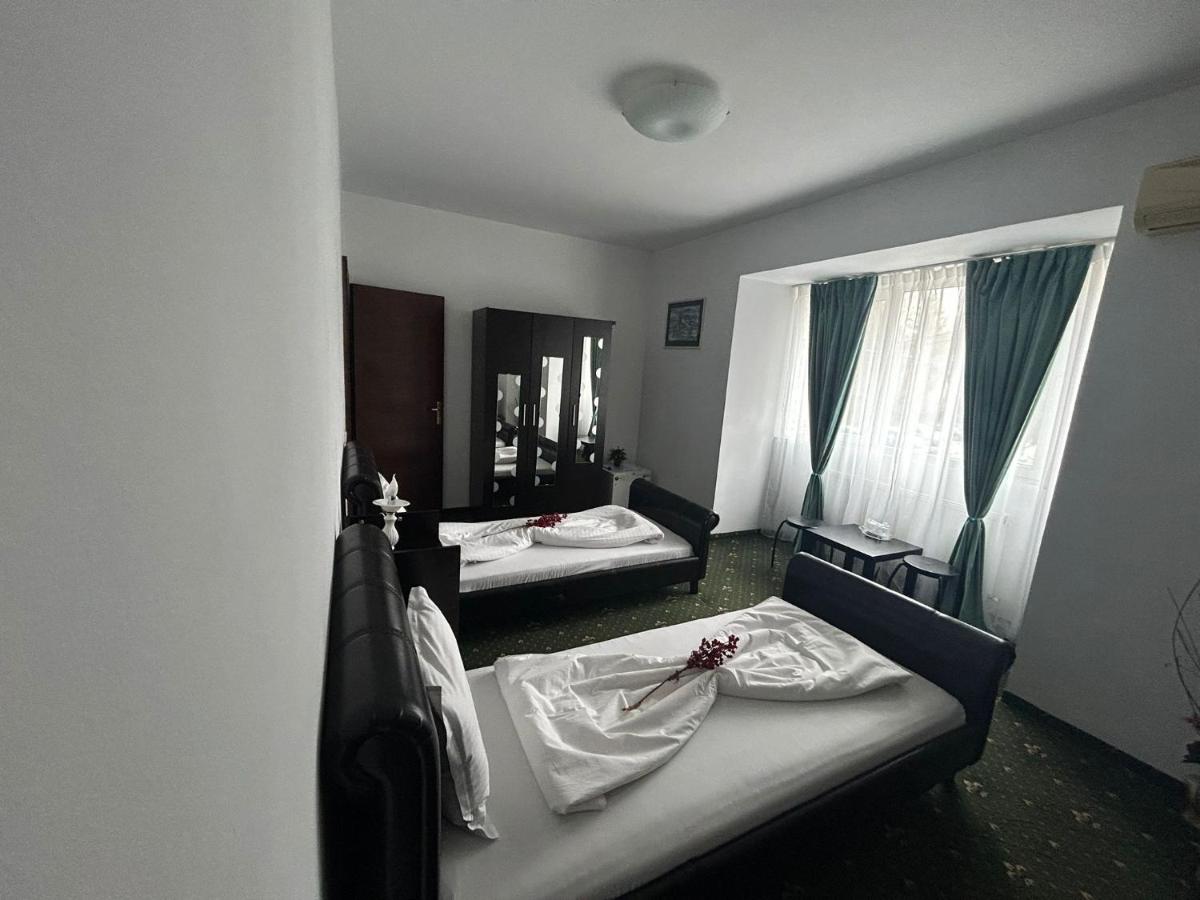 Standard Doppel- oder Zweibettzimmer