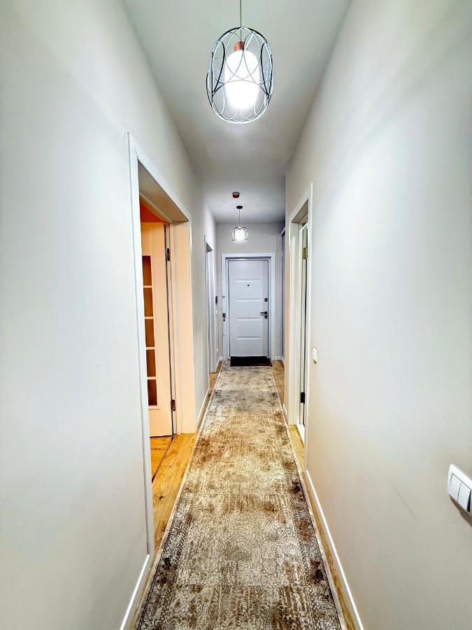 Olmazor City 11 by Royal Rentals - B&B Yangichek