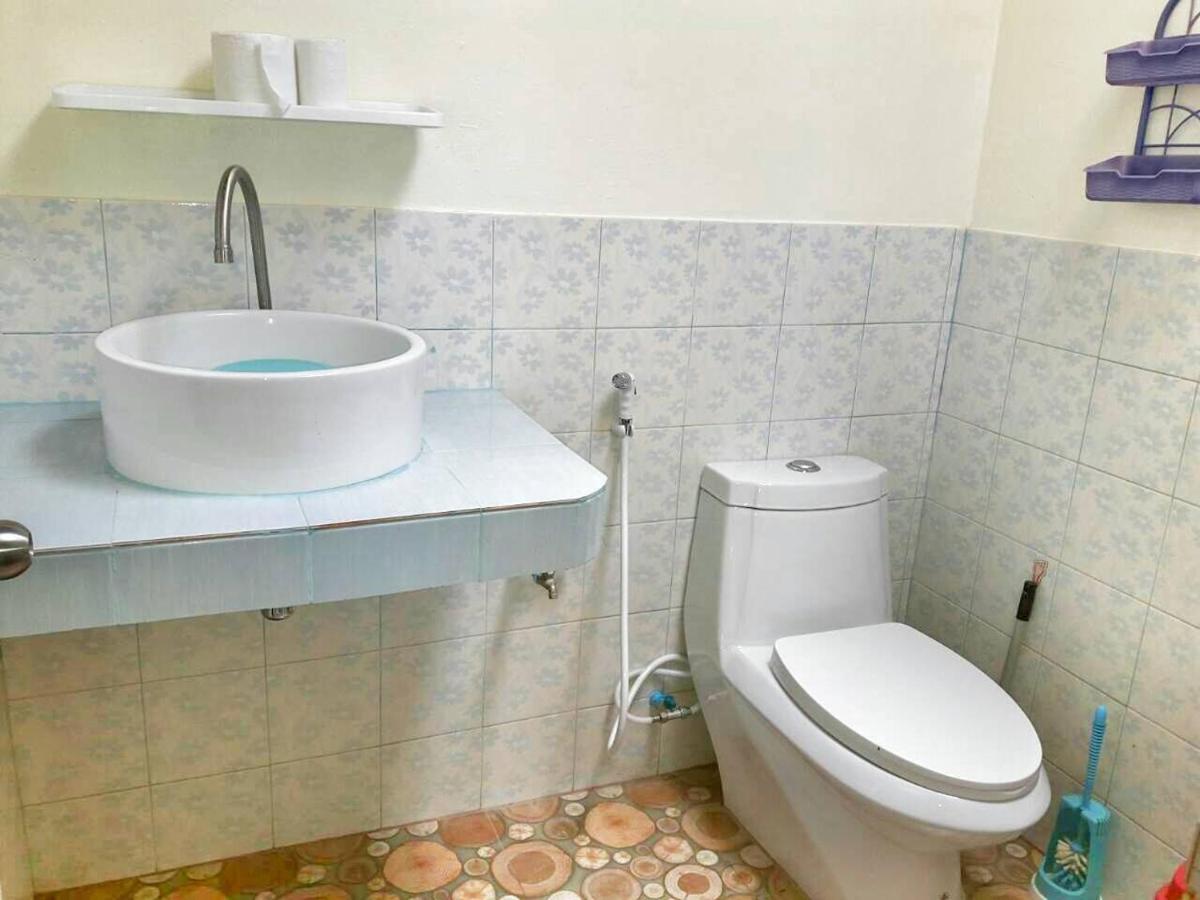 Deluxe Bungalow with Sea View twin beds